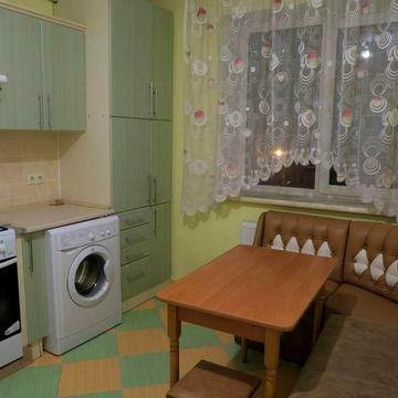 Оренда 2 км квартири в спальному районі міста