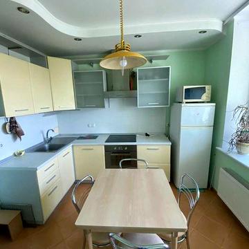 Оренда 1-на квартира в м. Київ по вул. Верховинна 37 Святошинський район