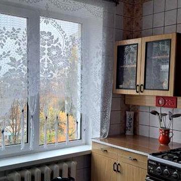 Половки гарний стан поруч зупинка вільна