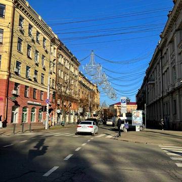 Оренда 3-х кімнатної  квартири  Центр  вул. Воскресенська  9