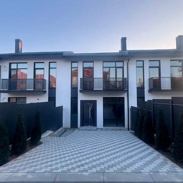 Ексклюзив ТОП- локація Нижня Червениця вул Маргітича котедж таунхаус