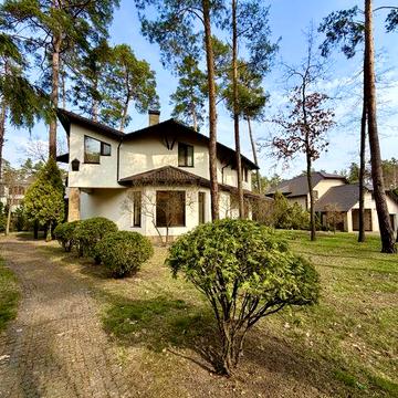 Романків Будинок 700 м2 50 сот. сосновий ліс, озеро, бассейн, лазня