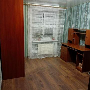 Продається 3-кімнатна квартира в самому центрі міста Олевськ.На 4 поверсі,з ремонтом