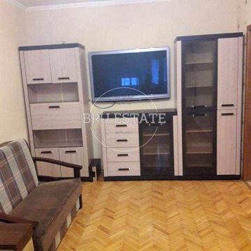 Продам простору 2к кв на вул Ревуцького 4 будинок серії КТ Позняки Харківська