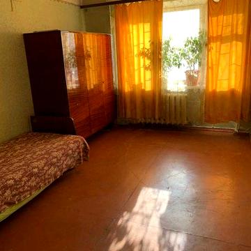 Продаю  2 кімнатну квартиру  в центрі міста (р-н Оптика)