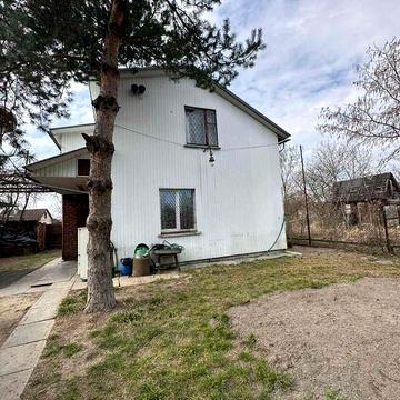 Продам 2х поверхову цегляну дачу у м.Шептицький