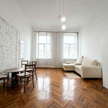 Здається 1кімн смарт квартира в центрі міста