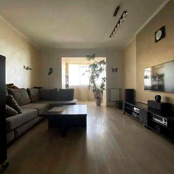 Продам  3 к.квартру вул.Титова