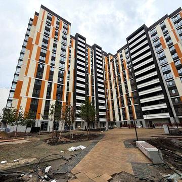 Продам велику однокімнатну квартиру в Центрі міста ! Поруч з парком!