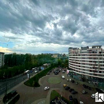 Велика двокімнатна квартира з кухнею-студією ЖК River Park ЖК river park