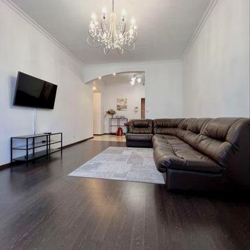 Оренда. Набережная Днепра. Проспект Володимира Ивасюка 10А.