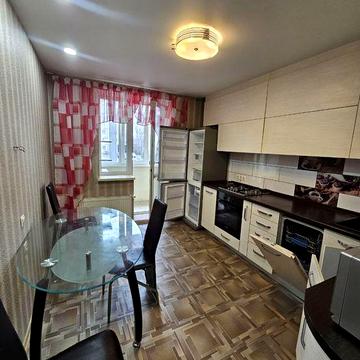 Оренда квартири метро Захисників України