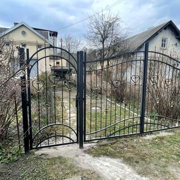 Пілселення до власниці вул Патона