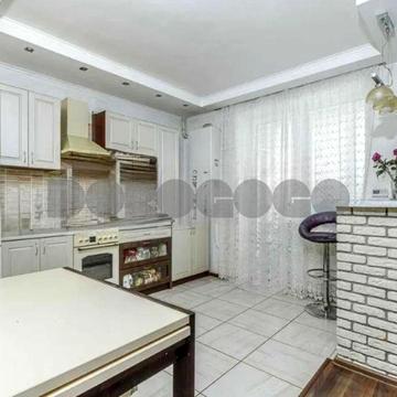 Продаж 2 к квартири з авторським ремонтом !! ЖК Перший парковий