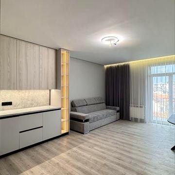 Центр Новобудова. Продаж 1,5 кімнатна. Нова 55 м.кв.