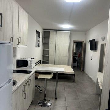 Ярослава Гашека бульв., 24