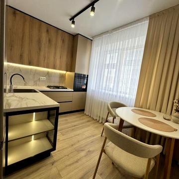 Оренда сучасної квартири, Виставка, вільна