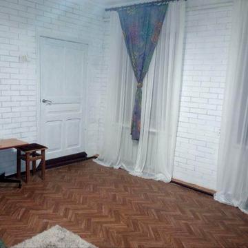 ПРОДАЕТСЯ ! 2 комн. Центр /Б.Хмельницкого