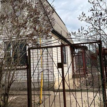 Дача, земельна ділянка, з газом