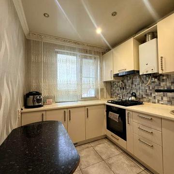 Оренда двох кімнатної квартири. Центр.