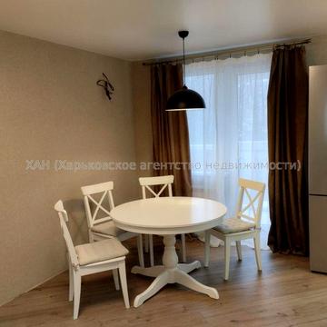 АН Продам 3 кв. П.Поле, м."23 Августа". Евроремонт.42000.Д57.