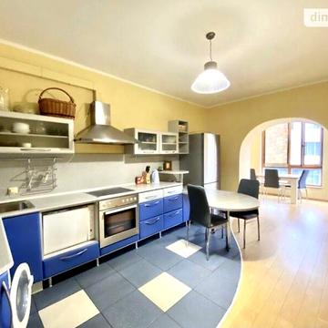 Продаж 3к Квартира Тіниста вулиця