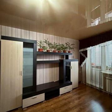 ВЛАСНИК. Здам  квартиру  на Героїв України