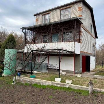 ТЕРМІНОВИЙ ПРОДАЖ! Триповерховий будинок на Грензаводі по Поповича