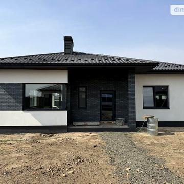 Продаж 3к Дім Новоукраїнська вулиця