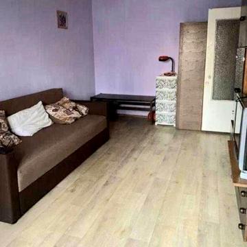 М.Холодная Гора, продам 2ух комн.кварт.ул.Волонтерская Hg11