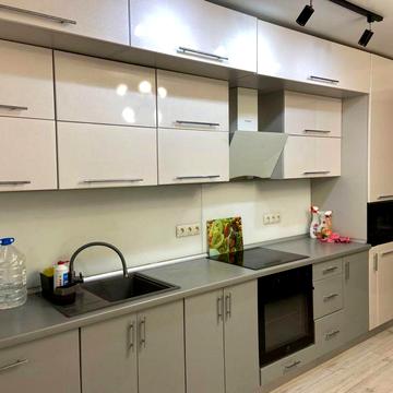 Оренда 2-х кімнатної квартири ( євротрійка) / Центральний район міста