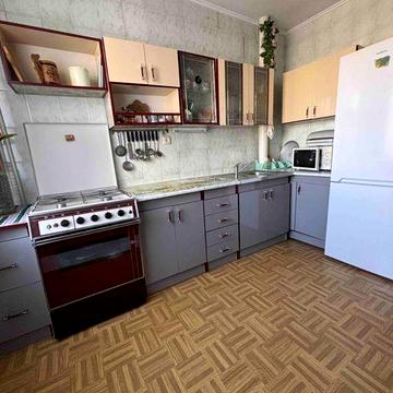 Оренда, р-н Лушпи/ Івана Сірка, 3-к. квартира