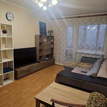 Сдам двухкомнатную квартиру на пр.МИРА !