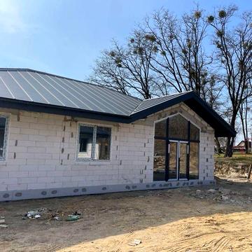 Продаж будинка у центрі Михайлівки-Рубежівки поруч із лісом!