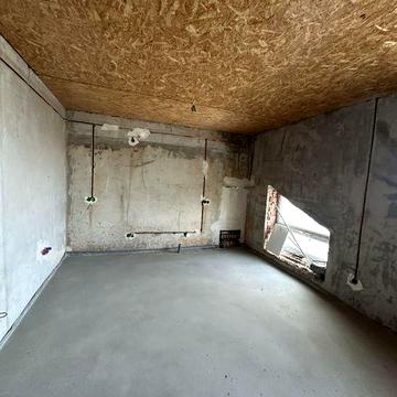 Продам дворівневу квартиру в зданій новобудові на Майзлях