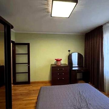 9000 за все - Комунальні враховані Здається квартира