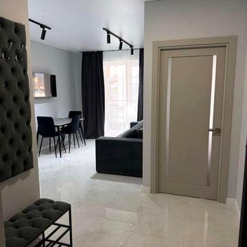 Дуже крута та стилтна квартира в ЖК, же світло є завжди