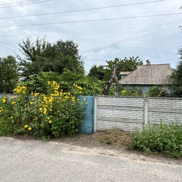 Продаж будинку з ділянкою 24 сотки — Чернігівська обл., с. Омелянів