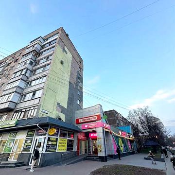 ** Продаж р-нТУРИСТ 2-КімнПРОГРАМИ вул. Захисників Укр. Окремі Кімнати