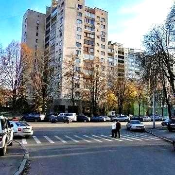 Продаж З-кімнатної Омеляновича Павленка/Суворова 11