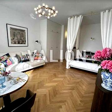 Продаж 1к.кв. в ЖК "Дельмар" вул. Верхогляда 14а, метро Дружби народів