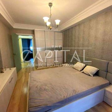 ПРОДАЖ просторої 3-кімнатної квартири в центрі Києва