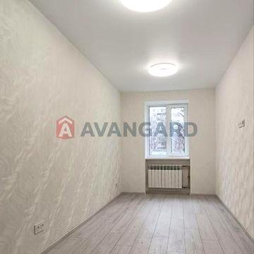 Продам 3-кімнатну з євроремонтом пр. О.Поля!