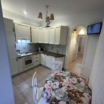 Здається дуже затишна двокімнатна квартира по вул Труша