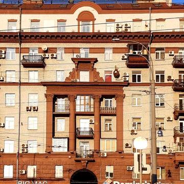 Продаж квартири вул. Басейна, 17 навпроти ТРЦ  Gulliver!