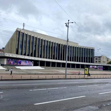 Здам 1 кімнатну Киів, метро Палац Украіни .Терміново