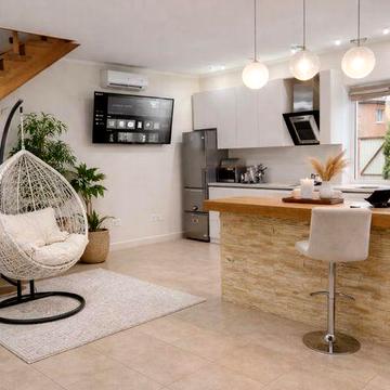 Віта Поштова  новий  будинок,світло постійно,є укриття .