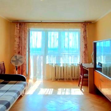 Здам власну 1-кімнатну квартиру біля метро Ботанічний сад.