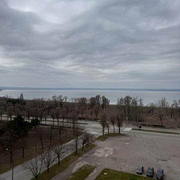 Продам  2 комн 9 мкр Набережная