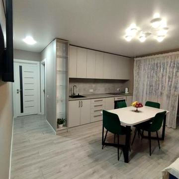 Продам 3-х кім. квартиру на Митниці, спуск  Б. Хмельницьго